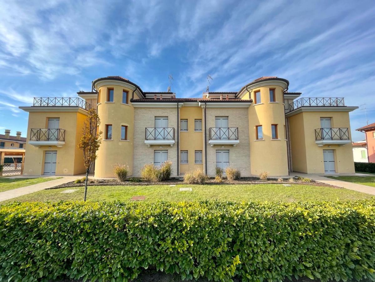 Residence Treporti Carraro Immobiliare - Family Apartments カヴァッリーノ・トレポルティ エクステリア 写真