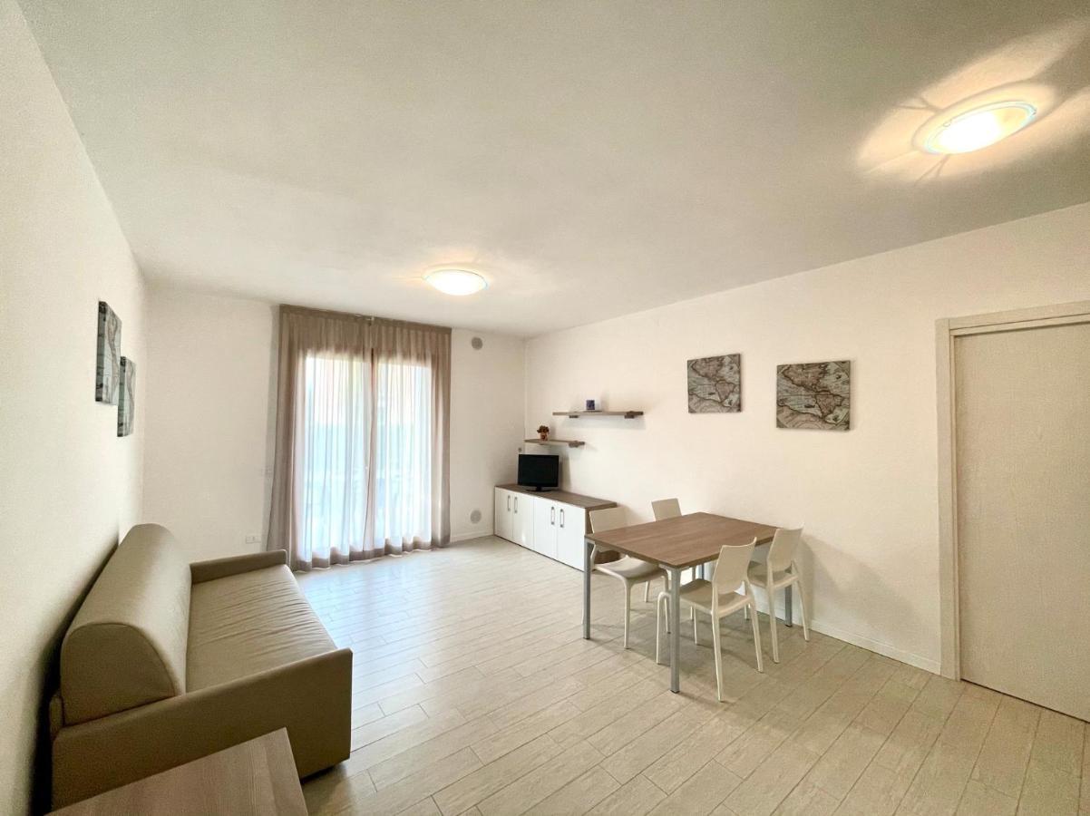 Residence Treporti Carraro Immobiliare - Family Apartments カヴァッリーノ・トレポルティ エクステリア 写真